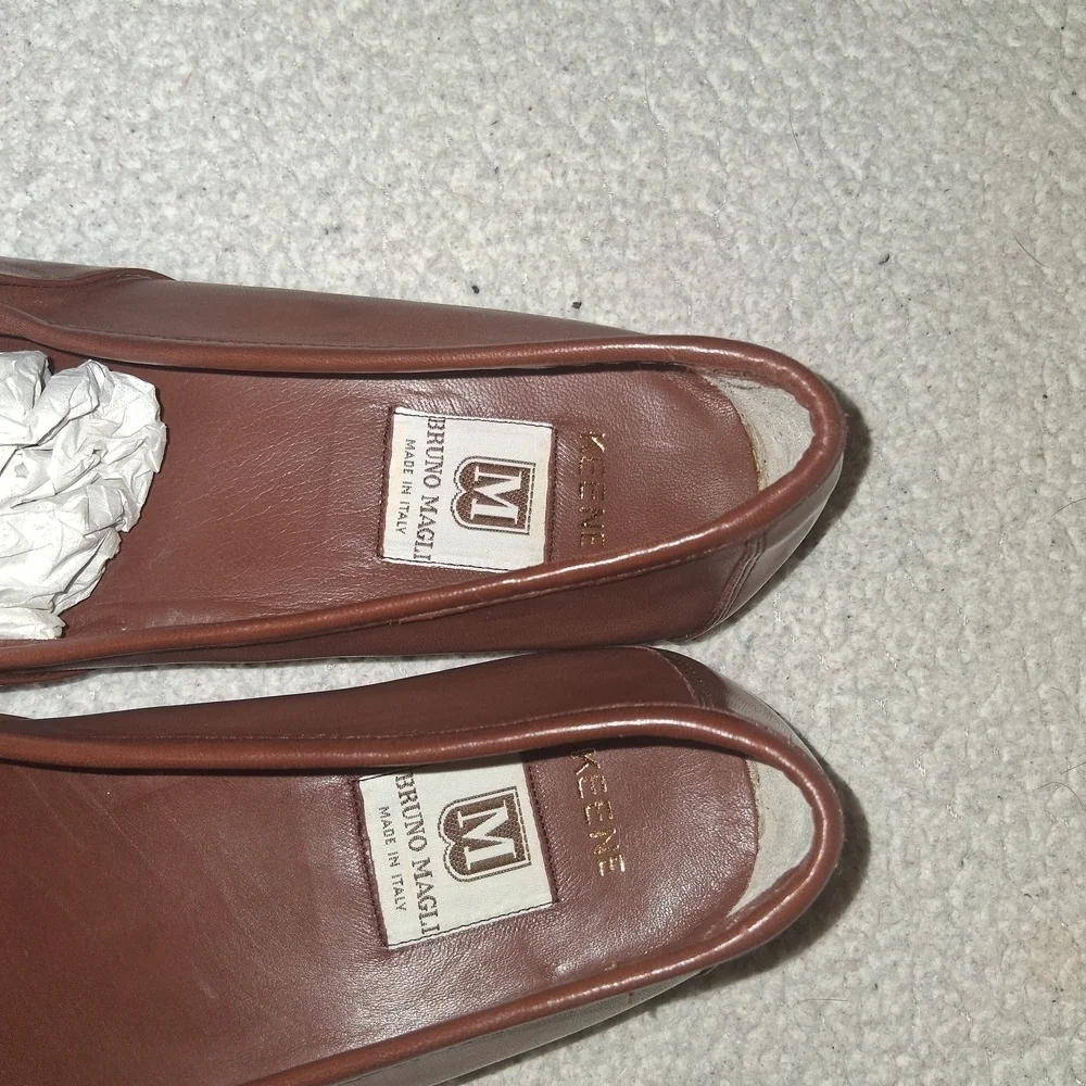 New Vintage Bruno Magli Keene  Brown Leather Slip-On Loafers